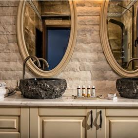 6 bedroom luxury villa with pool near Agia Pelagia, sleeps 12